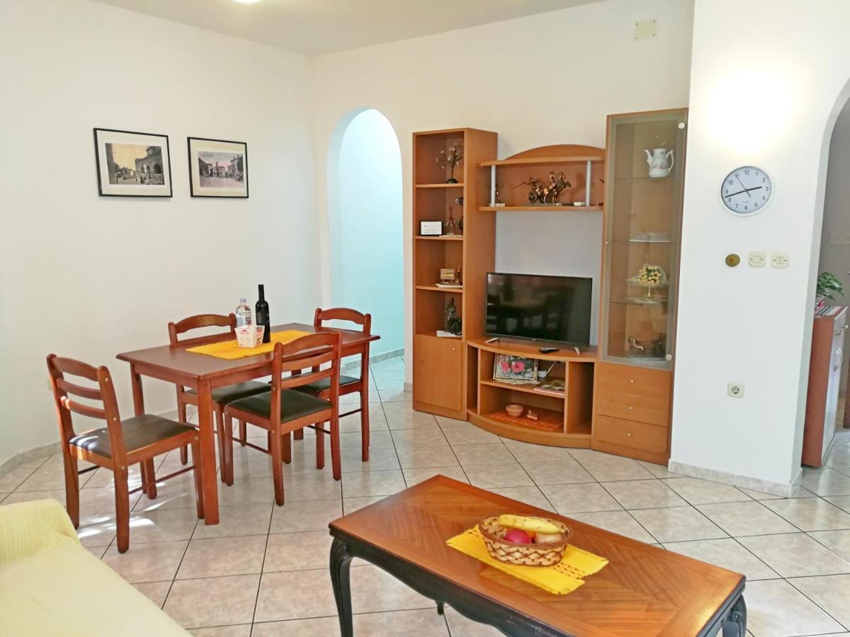 Apartments Ines Medolino Esterno foto