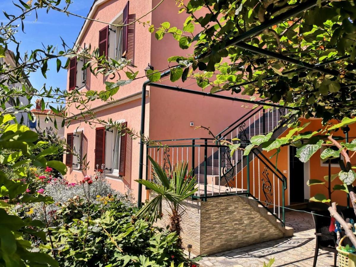 Apartments Ines Medolino Esterno foto